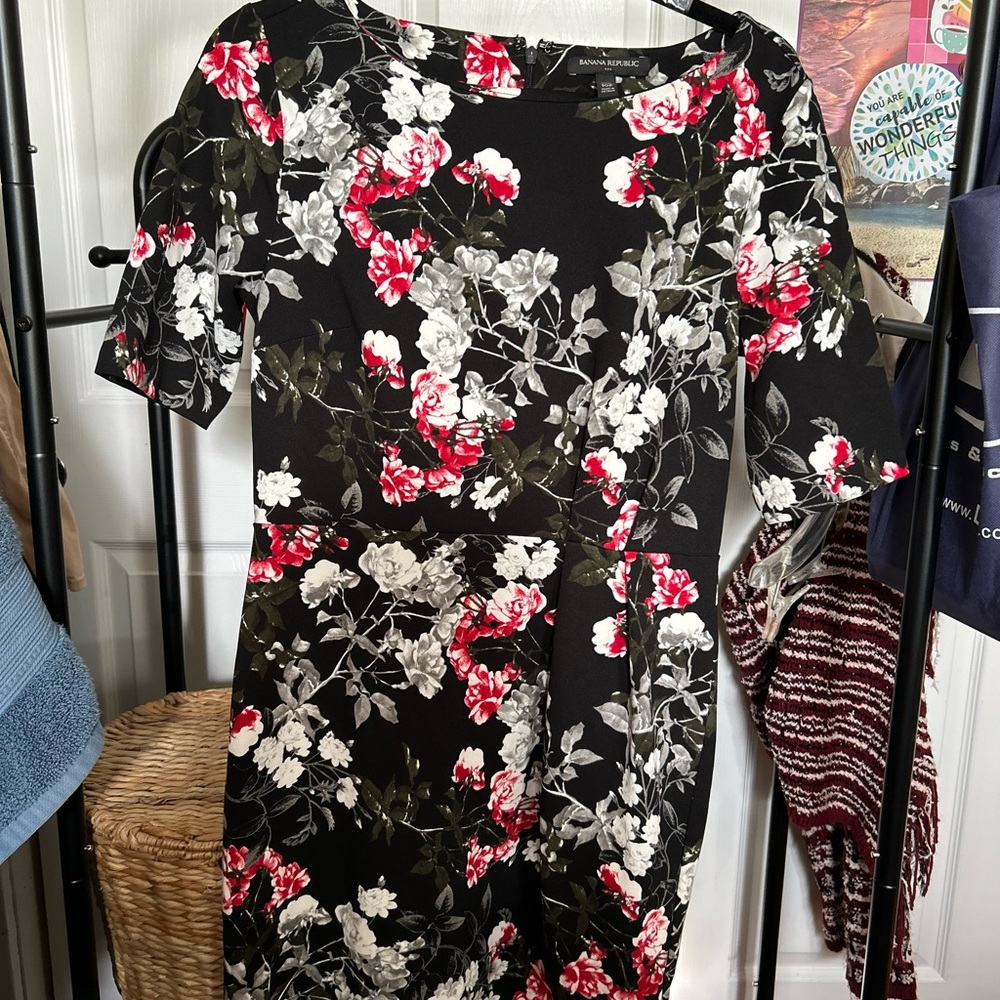 Banana Republic Black Floral Long Sleeve Dress